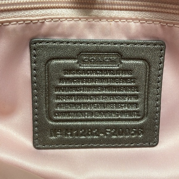 Beautiful Chocolate Brown Coach Purse - Picture 11 of 17